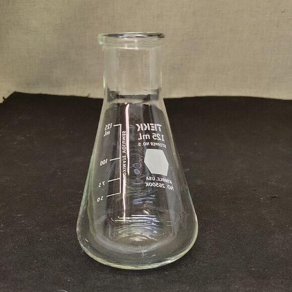 Pyrex Glass Flask Trio..PYREX GRADUATED ERLENMEYER FLASKS - Picture 9 of 11